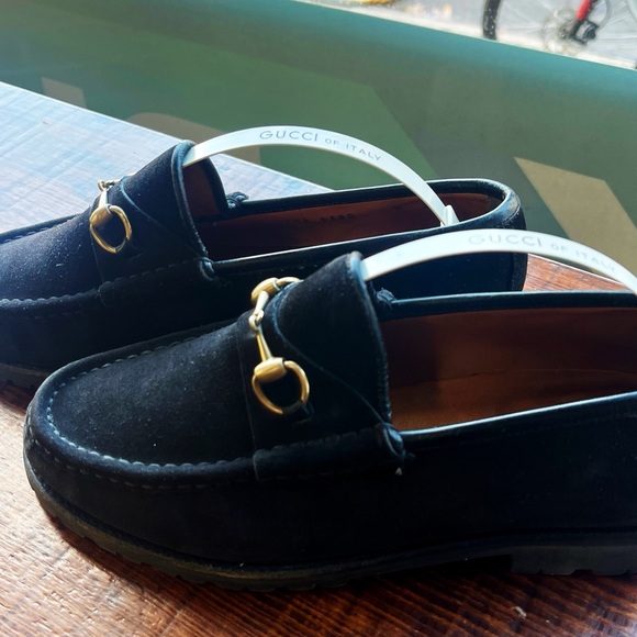Gucci Women’s Suede Horsebit Loafers (preowned) - Picture 2 of 7